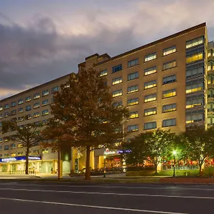 Doubletree By Hilton Forest Park Hotel